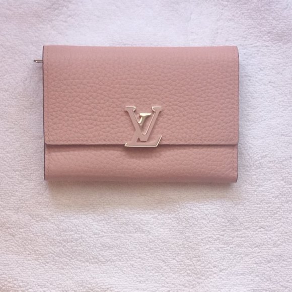 SOLD SOLD!Brand New! LV Capucines Trifold Compact Wallet Magnolia Pink (Full In) - Picture 10 of 10